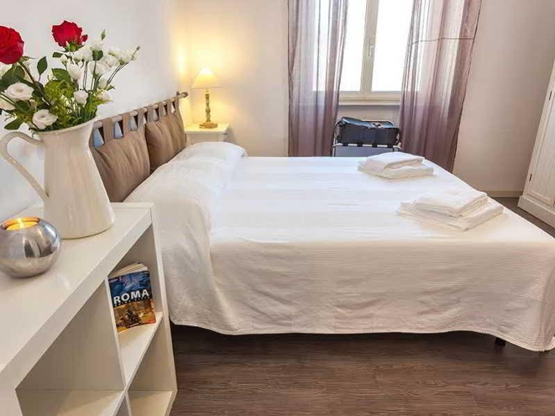 B&B Ai 2 Papi Rome Exterior photo